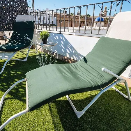 The Secret To A Great In * 1' Giralda Apartment Seville